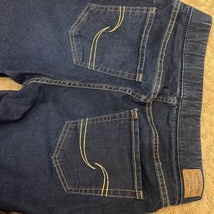 Levi Shaping Pull on Skinny Jeans Size 6/28